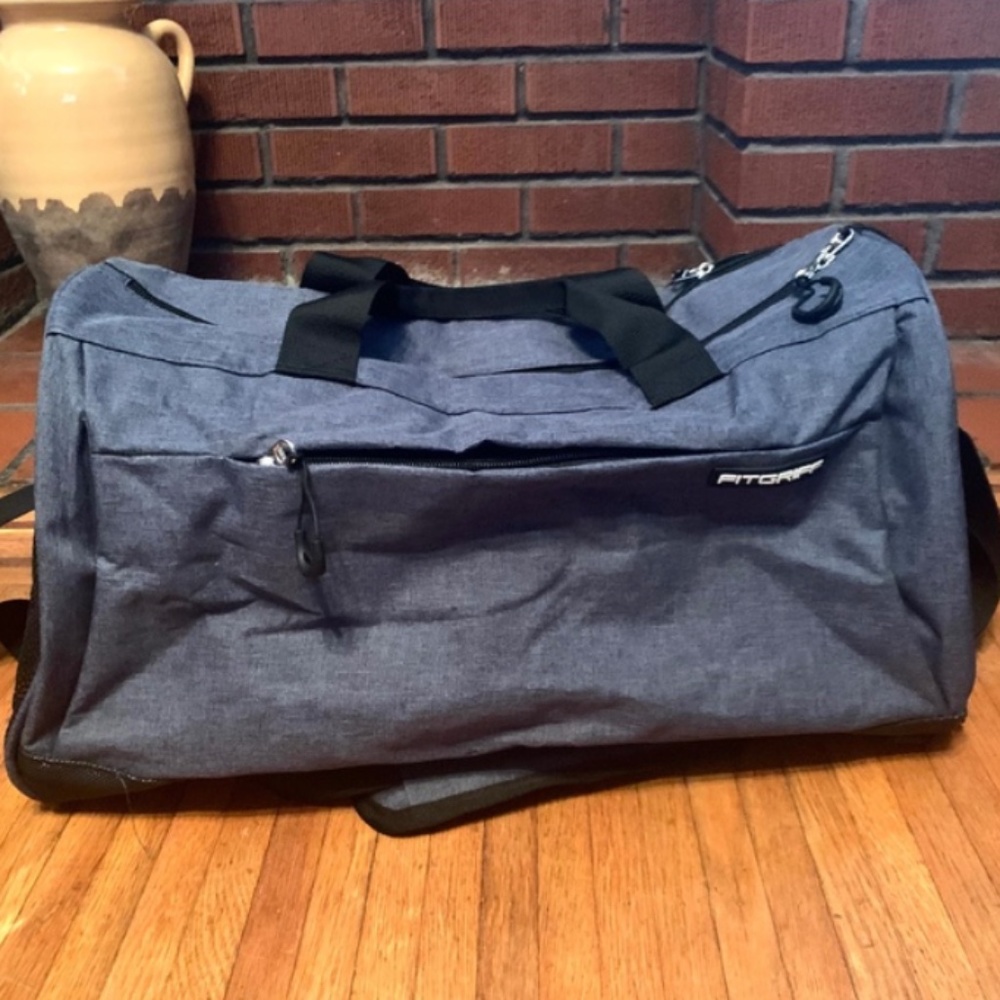"Fitgriff" duffel/ gym bag, UNISEX, EUC